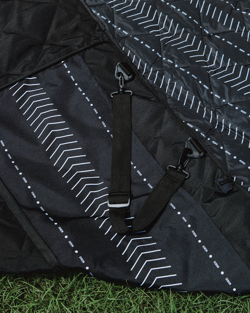 BLACK/WHITE BOHO ADVENTURE BLANKET